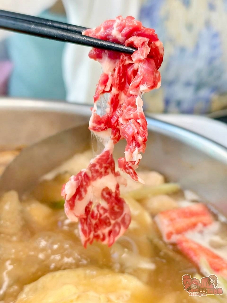【台南火鍋】哞麻溫體牛肉火鍋:台南輕奢華牛肉火鍋店,涮溫體牛還能吃到日本A5和牛,鹽酥牛腩讓人印象深刻~ 【台南火鍋】哞麻溫體牛肉火鍋:台南輕奢華牛肉火鍋店,涮溫體牛還能吃到日本A5和牛,鹽酥牛腩讓人印象深刻~