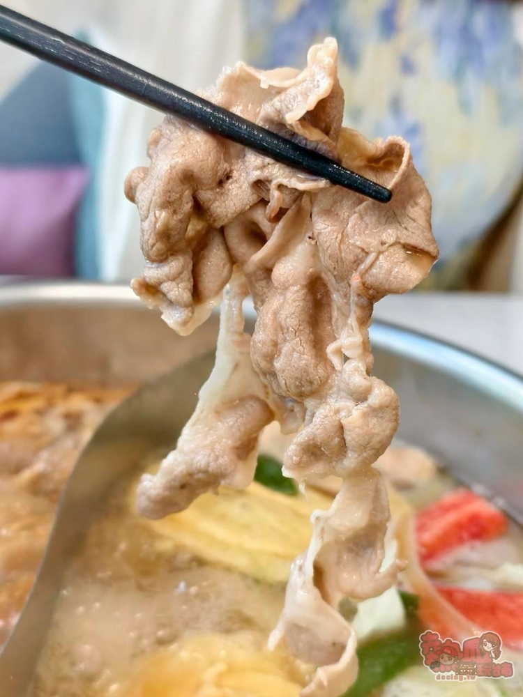 【台南火鍋】哞麻溫體牛肉火鍋:台南輕奢華牛肉火鍋店,涮溫體牛還能吃到日本A5和牛,鹽酥牛腩讓人印象深刻~ 【台南火鍋】哞麻溫體牛肉火鍋:台南輕奢華牛肉火鍋店,涮溫體牛還能吃到日本A5和牛,鹽酥牛腩讓人印象深刻~