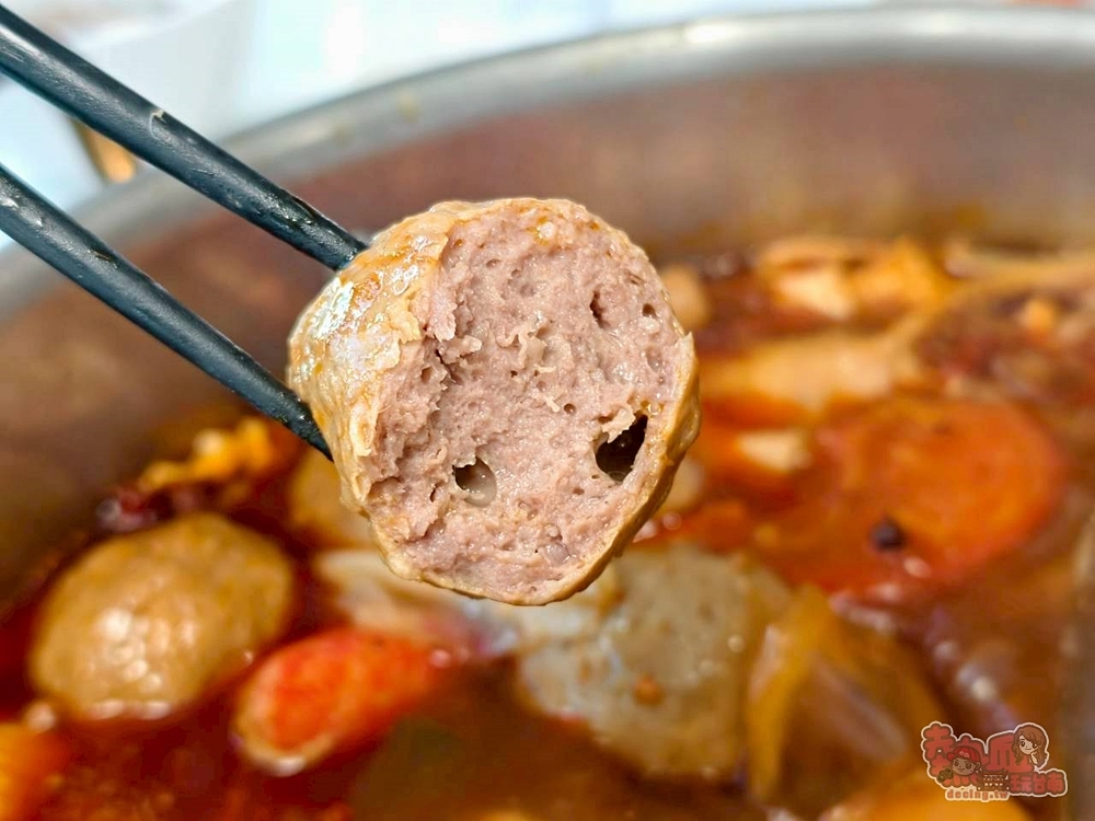 【台南火鍋】哞麻溫體牛肉火鍋:台南輕奢華牛肉火鍋店,涮溫體牛還能吃到日本A5和牛,鹽酥牛腩讓人印象深刻~ 【台南火鍋】哞麻溫體牛肉火鍋:台南輕奢華牛肉火鍋店,涮溫體牛還能吃到日本A5和牛,鹽酥牛腩讓人印象深刻~