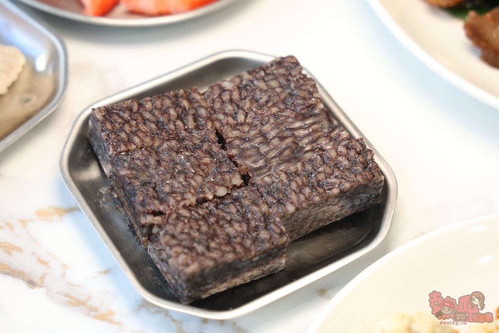 【台南火鍋】哞麻溫體牛肉火鍋:台南輕奢華牛肉火鍋店,涮溫體牛還能吃到日本A5和牛,鹽酥牛腩讓人印象深刻~ 【台南火鍋】哞麻溫體牛肉火鍋:台南輕奢華牛肉火鍋店,涮溫體牛還能吃到日本A5和牛,鹽酥牛腩讓人印象深刻~