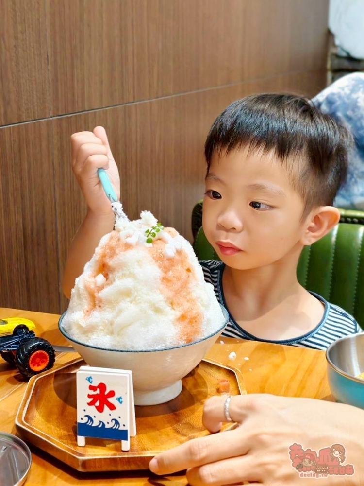 【台南冰店】奉口冰室台南府城店:隱藏在正興街神祕小巷的老宅冰室,冰品細緻好吃價格又親民~ 【台南冰店】奉口冰室台南府城店:隱藏在正興街神祕小巷的老宅冰室,冰品細緻好吃價格又親民~