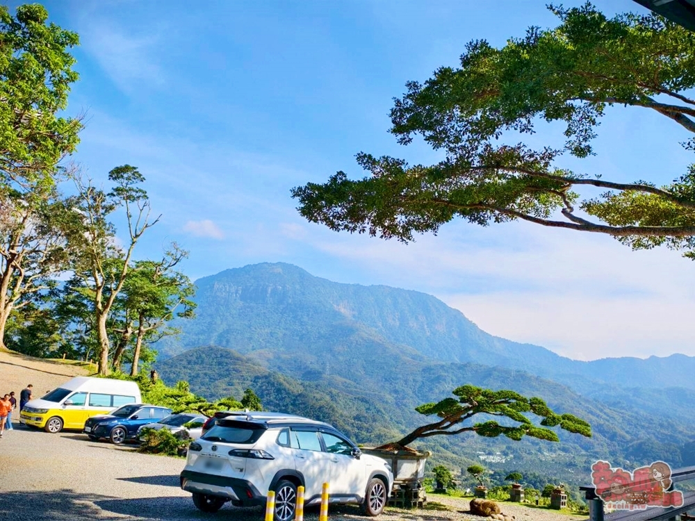 【台南景觀咖啡】雨露森林景觀咖啡:座擁山景第一排絕美景觀咖啡,環繞180度山景享受愜意午後~ 【台南景觀咖啡】雨露森林景觀咖啡:座擁山景第一排絕美景觀咖啡,環繞180度山景享受愜意午後~