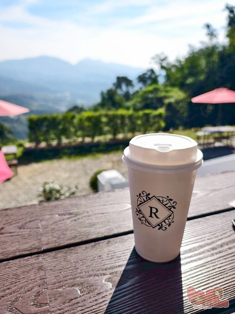 【台南景觀咖啡】雨露森林景觀咖啡:座擁山景第一排絕美景觀咖啡,環繞180度山景享受愜意午後~ 【台南景觀咖啡】雨露森林景觀咖啡:座擁山景第一排絕美景觀咖啡,環繞180度山景享受愜意午後~