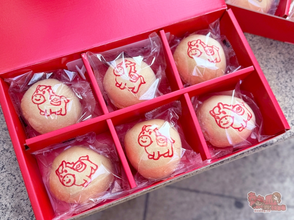 【台南伴手禮】舊來發餅舖推出馬年椪餅禮盒,超可愛Q版馬兒圖騰,讓你馬上有錢~ 【台南伴手禮】舊來發餅舖推出馬年椪餅禮盒,超可愛Q版馬兒圖騰,讓你馬上有錢~