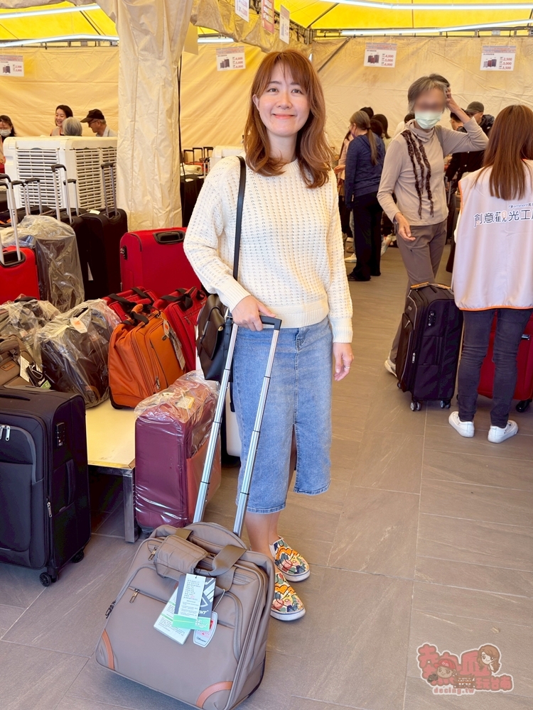 【台南活動】萬國通路行李箱特賣會X冬日野營夢幻嘉年華:太空人現身送氣球、旋轉木馬+雪花秀,假日限定登場~ 【台南活動】萬國通路行李箱特賣會X冬日野營夢幻嘉年華:太空人現身送氣球、旋轉木馬+雪花秀,假日限定登場~