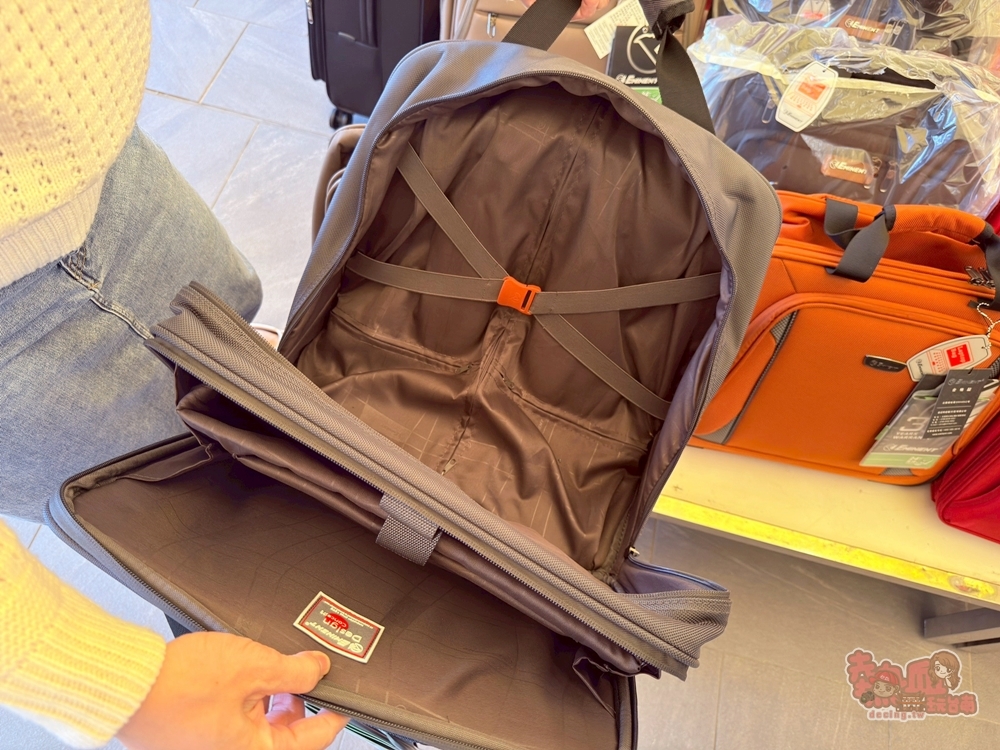 【台南活動】萬國通路行李箱特賣會X冬日野營夢幻嘉年華:太空人現身送氣球、旋轉木馬+雪花秀,假日限定登場~ 【台南活動】萬國通路行李箱特賣會X冬日野營夢幻嘉年華:太空人現身送氣球、旋轉木馬+雪花秀,假日限定登場~