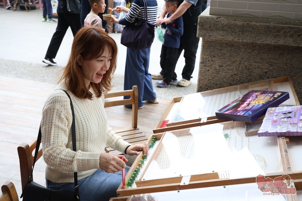 【台南活動】萬國通路行李箱特賣會X冬日野營夢幻嘉年華:太空人現身送氣球、旋轉木馬+雪花秀,假日限定登場~ 【台南活動】萬國通路行李箱特賣會X冬日野營夢幻嘉年華:太空人現身送氣球、旋轉木馬+雪花秀,假日限定登場~