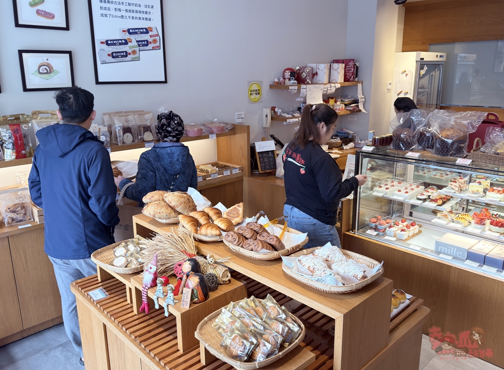 【台南麵包店】謝謝丞食甜點:歸仁低調人氣麵包店,熱賣酸種麵包,大推墨西哥辣椒,藍莓杏仁果,想吃建議先預訂~ 【台南麵包店】謝謝丞食甜點:歸仁低調人氣麵包店,熱賣酸種麵包,大推墨西哥辣椒,藍莓杏仁果,想吃建議先預訂~