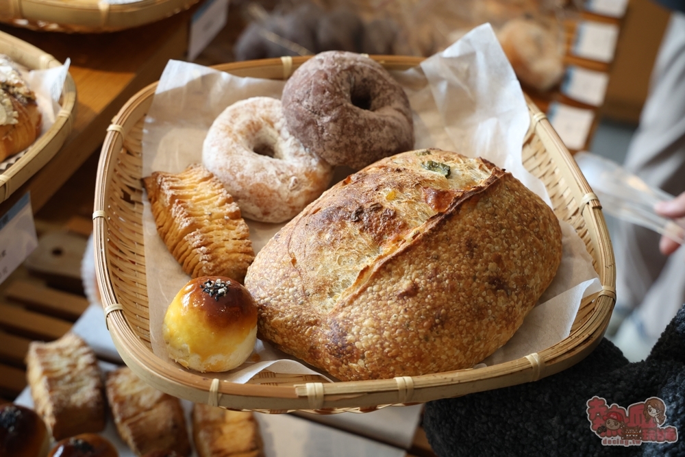 【台南麵包店】謝謝丞食甜點:歸仁低調人氣麵包店,熱賣酸種麵包,大推墨西哥辣椒,藍莓杏仁果,想吃建議先預訂~ 【台南麵包店】謝謝丞食甜點:歸仁低調人氣麵包店,熱賣酸種麵包,大推墨西哥辣椒,藍莓杏仁果,想吃建議先預訂~