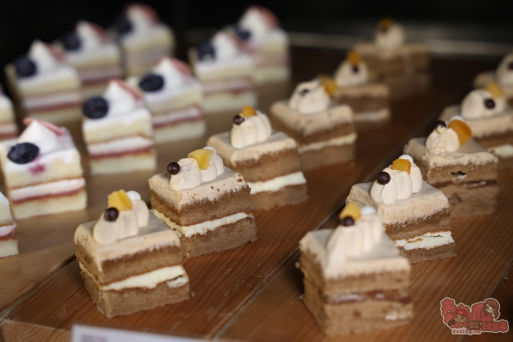 【台南吃到飽】禧榕軒大飯店:五星級海陸百匯吃到飽,CP值最高星級吃到飽,台南小農特色餐食最多,假日再享松葉蟹腳,海膽干貝包~ 【台南吃到飽】禧榕軒大飯店:五星級海陸百匯吃到飽,CP值最高星級吃到飽,台南小農特色餐食最多,假日再享松葉蟹腳,海膽干貝包~