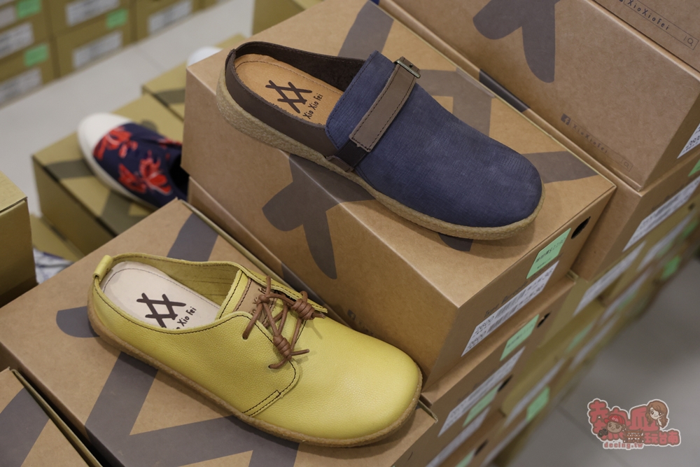 【台南特賣】工業七路7號廠拍:台南最好買的女鞋廠拍,各式專櫃男/女鞋、兒童鞋款,最低百元有找~ 【台南特賣】工業七路7號廠拍:台南最好買的女鞋廠拍,各式專櫃男/女鞋、兒童鞋款,最低百元有找~