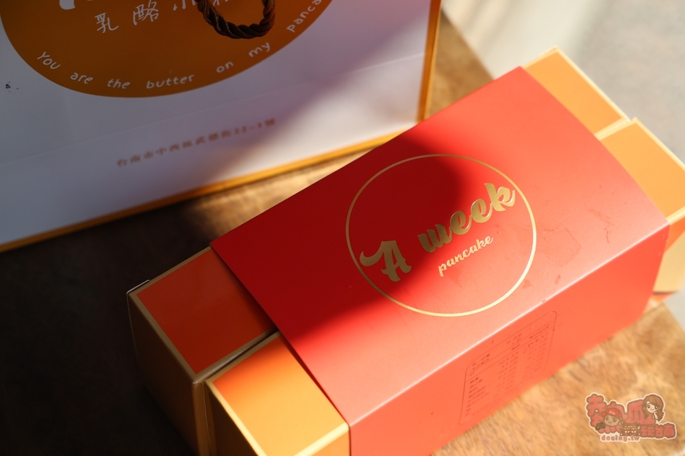 【台南伴手禮】A WEEK pancake手工生乳酪小鬆餅:全台最萌乳酪小鬆餅迎新春,古早味麵茶咬一口爆餡,冰淇淋口感綿密超好吃~ 【台南伴手禮】A WEEK pancake手工生乳酪小鬆餅:全台最萌乳酪小鬆餅迎新春,古早味麵茶咬一口爆餡,冰淇淋口感綿密超好吃~