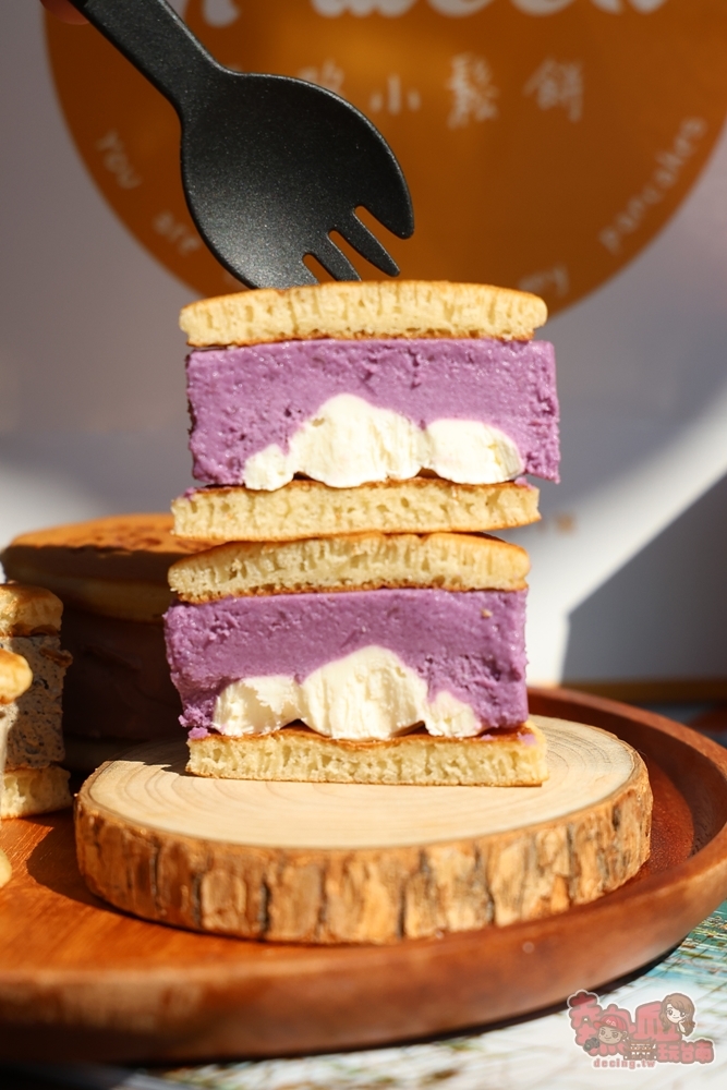 【台南伴手禮】A WEEK pancake手工生乳酪小鬆餅:全台最萌乳酪小鬆餅迎新春,古早味麵茶咬一口爆餡,冰淇淋口感綿密超好吃~ 【台南伴手禮】A WEEK pancake手工生乳酪小鬆餅:全台最萌乳酪小鬆餅迎新春,古早味麵茶咬一口爆餡,冰淇淋口感綿密超好吃~