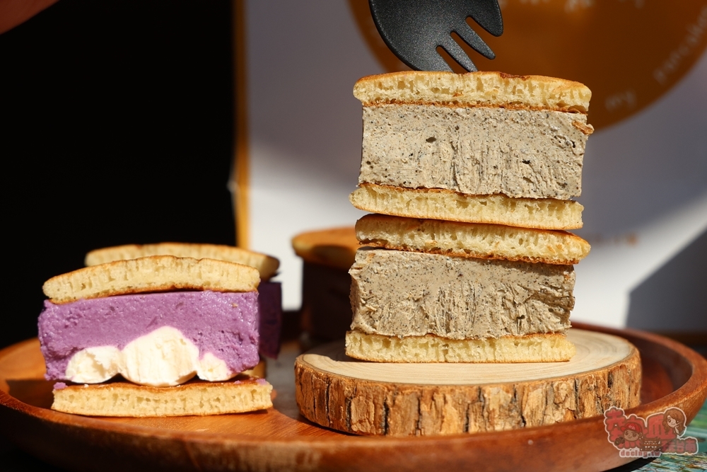 【台南伴手禮】A WEEK pancake手工生乳酪小鬆餅:全台最萌乳酪小鬆餅迎新春,古早味麵茶咬一口爆餡,冰淇淋口感綿密超好吃~ 【台南伴手禮】A WEEK pancake手工生乳酪小鬆餅:全台最萌乳酪小鬆餅迎新春,古早味麵茶咬一口爆餡,冰淇淋口感綿密超好吃~