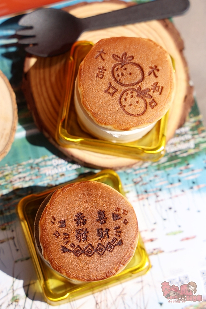 【台南伴手禮】A WEEK pancake手工生乳酪小鬆餅:全台最萌乳酪小鬆餅迎新春,古早味麵茶咬一口爆餡,冰淇淋口感綿密超好吃~ 【台南伴手禮】A WEEK pancake手工生乳酪小鬆餅:全台最萌乳酪小鬆餅迎新春,古早味麵茶咬一口爆餡,冰淇淋口感綿密超好吃~