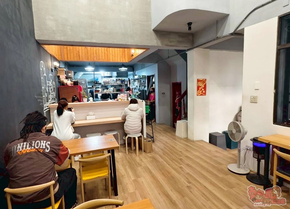 【台南美食】那家韓國飯捲:韓國歐巴開的飯捲店,大推韓式辣炒豬肉飯捲,大份量男生也能吃超飽~ 【台南美食】那家韓國飯捲:韓國歐巴開的飯捲店,大推韓式辣炒豬肉飯捲,大份量男生也能吃超飽~