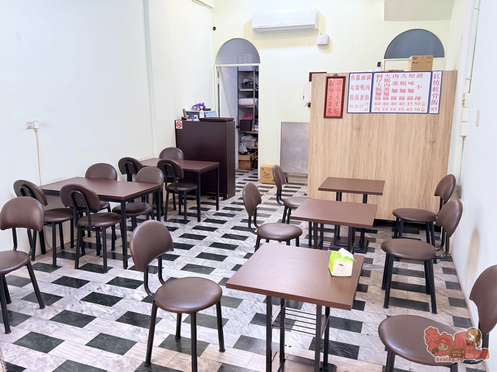 【台南美食】尊南街麵線:清晨六點就營業的古早味麵線,配上一碗台北甜不辣,就是讓人回憶的熟悉氣味~ 【台南美食】尊南街麵線:清晨六點就營業的古早味麵線,配上一碗台北甜不辣,就是讓人回憶的熟悉氣味~