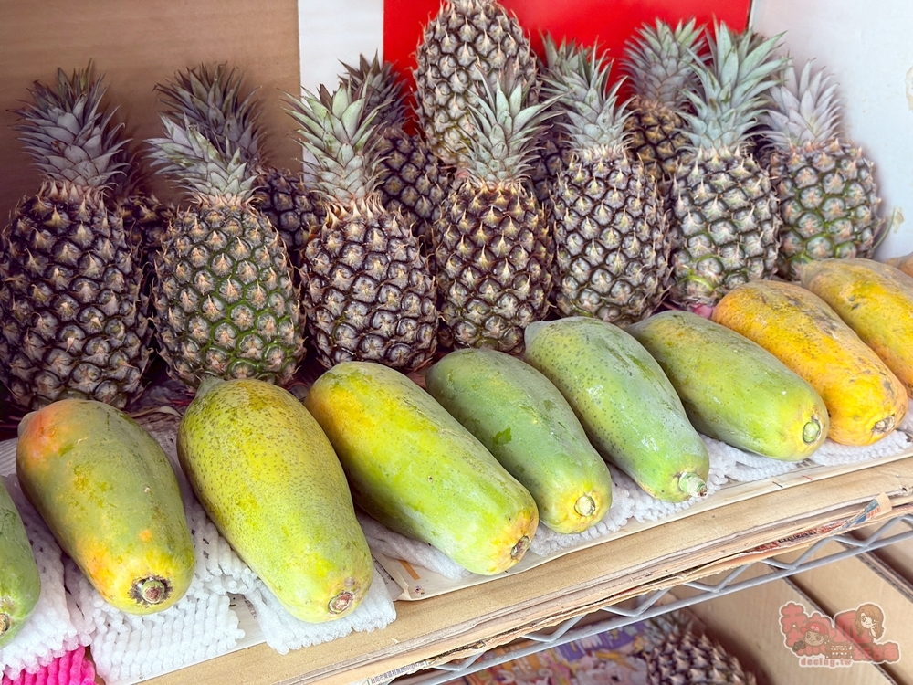 【台南果汁店】紅日果汁店:阿嬤家的果汁店,700cc果汁牛奶只要50元,還幫你加蜂蜜,真的超佛心~ 【台南果汁店】紅日果汁店:阿嬤家的果汁店,700cc果汁牛奶只要50元,還幫你加蜂蜜,真的超佛心~