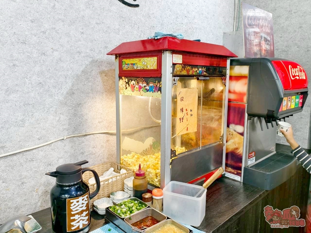 【台南鐵板燒】赤峰鐵板燒:超人氣鐵板燒店,套餐加碼高麗菜,豆芽菜免費續吃,爆米花飲料也都無限暢吃~ 【台南鐵板燒】赤峰鐵板燒:超人氣鐵板燒店,套餐加碼高麗菜,豆芽菜免費續吃,爆米花飲料也都無限暢吃~