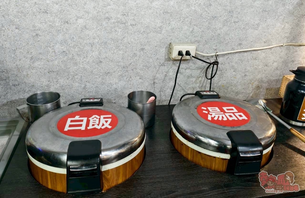 【台南鐵板燒】赤峰鐵板燒:超人氣鐵板燒店,套餐加碼高麗菜,豆芽菜免費續吃,爆米花飲料也都無限暢吃~ 【台南鐵板燒】赤峰鐵板燒:超人氣鐵板燒店,套餐加碼高麗菜,豆芽菜免費續吃,爆米花飲料也都無限暢吃~