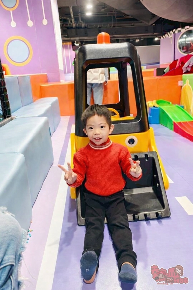 【台南親子】追風奇幻島怪獸發電廠:台南唯一佔地千坪室內親子樂園,8大主題玩翻天,當日不限時不限出入次數 【台南親子】追風奇幻島怪獸發電廠:台南唯一佔地千坪室內親子樂園,8大主題玩翻天,當日不限時不限出入次數