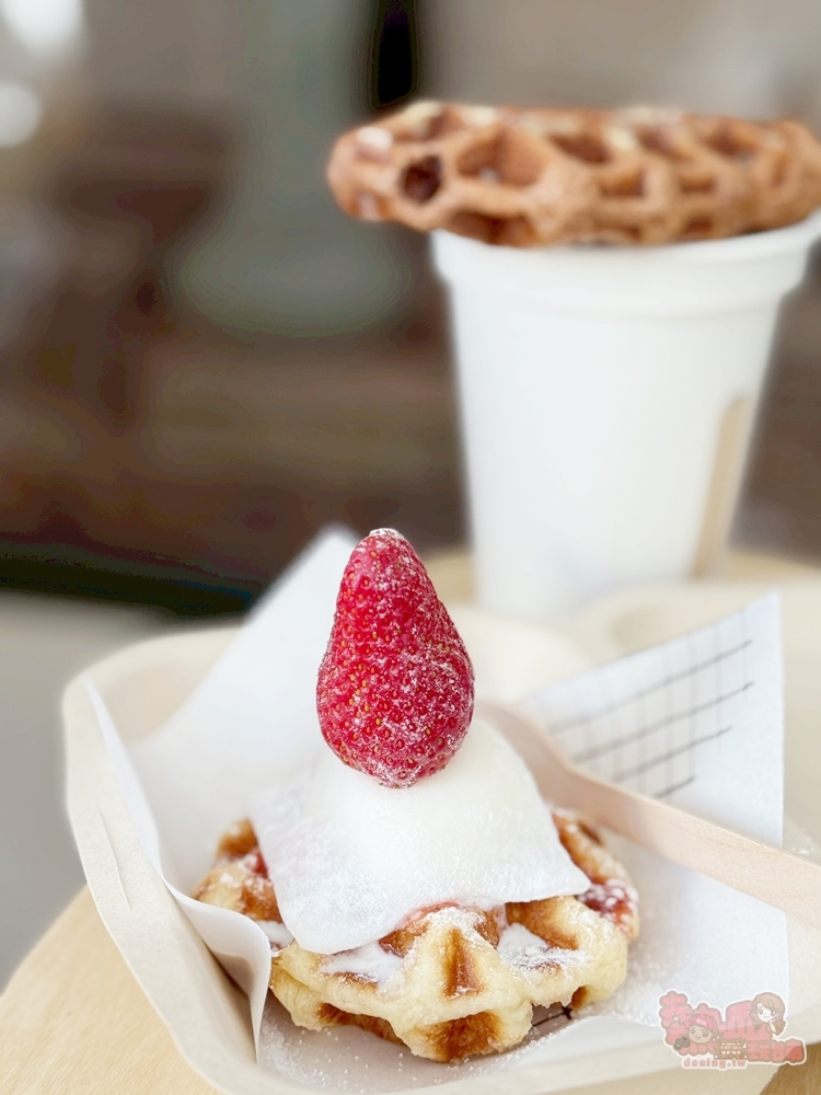 【台南甜點】ByJane 簡比利時鬆餅:還沒開門就大排長龍的鬆餅店,就藏身在安平住宅區裡頭~ 【台南甜點】ByJane 簡比利時鬆餅:還沒開門就大排長龍的鬆餅店,就藏身在安平住宅區裡頭~