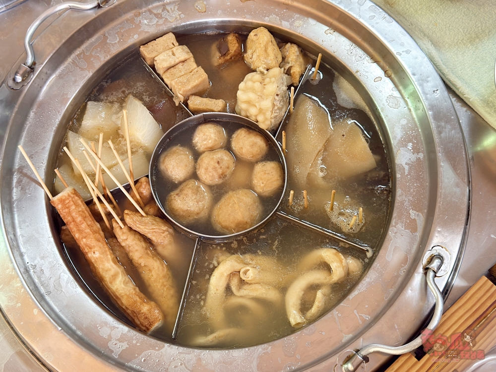 【台南美食】藏在水仙宮市場的無名鍋燒意麵,30年老店的古早味,份量多又很實在~ 【台南美食】藏在水仙宮市場的無名鍋燒意麵,30年老店的古早味,份量多又很實在~