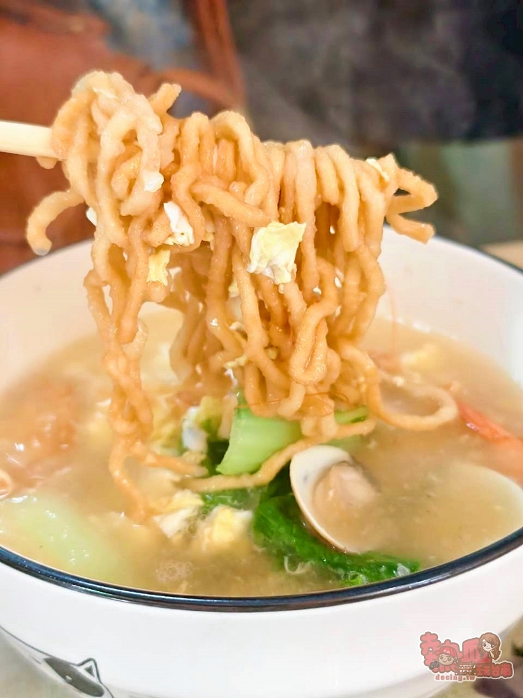 【台南美食】藏在水仙宮市場的無名鍋燒意麵,30年老店的古早味,份量多又很實在~ 【台南美食】藏在水仙宮市場的無名鍋燒意麵,30年老店的古早味,份量多又很實在~