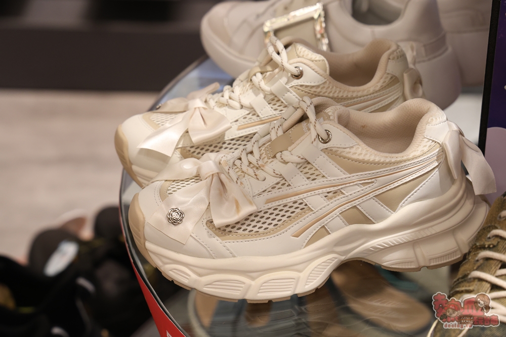 【台南特賣】洒落森林極緻鞋館春季零碼特賣,萬件百貨專櫃女鞋,一站購足穿搭,鞋款最低只要990 【台南特賣】洒落森林極緻鞋館春季零碼特賣,萬件百貨專櫃女鞋,一站購足穿搭,鞋款最低只要990