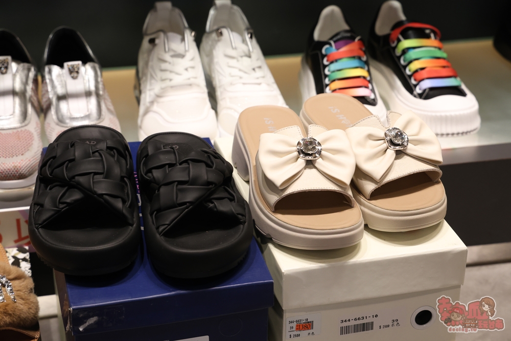 【台南特賣】洒落森林極緻鞋館春季零碼特賣,萬件百貨專櫃女鞋,一站購足穿搭,鞋款最低只要990 【台南特賣】洒落森林極緻鞋館春季零碼特賣,萬件百貨專櫃女鞋,一站購足穿搭,鞋款最低只要990