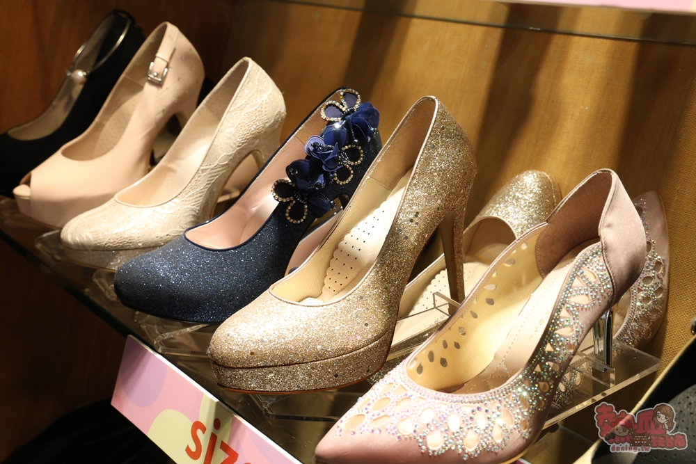 【台南特賣】洒落森林極緻鞋館春季零碼特賣,萬件百貨專櫃女鞋,一站購足穿搭,鞋款最低只要990 【台南特賣】洒落森林極緻鞋館春季零碼特賣,萬件百貨專櫃女鞋,一站購足穿搭,鞋款最低只要990