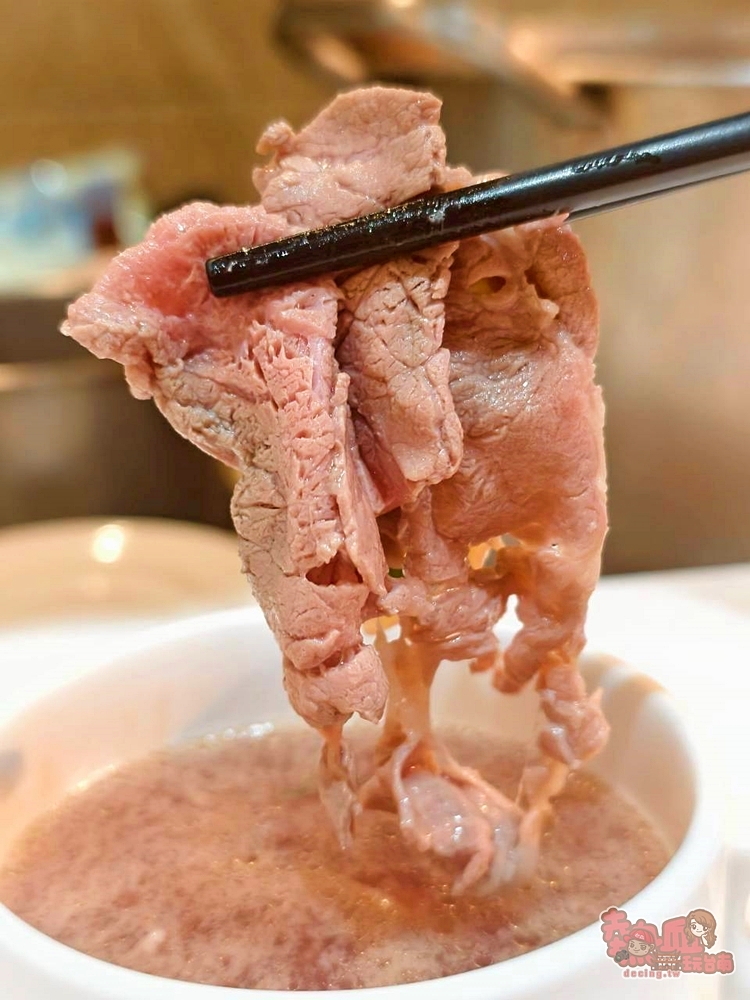 【台南吃到飽】富信大飯店:500元有找,CP值最高早午餐吃到飽,現沖牛肉湯,牛排任你吃,一周只有營業假日兩天~ 【台南吃到飽】富信大飯店:500元有找,CP值最高早午餐吃到飽,現沖牛肉湯,牛排任你吃,一周只有營業假日兩天~