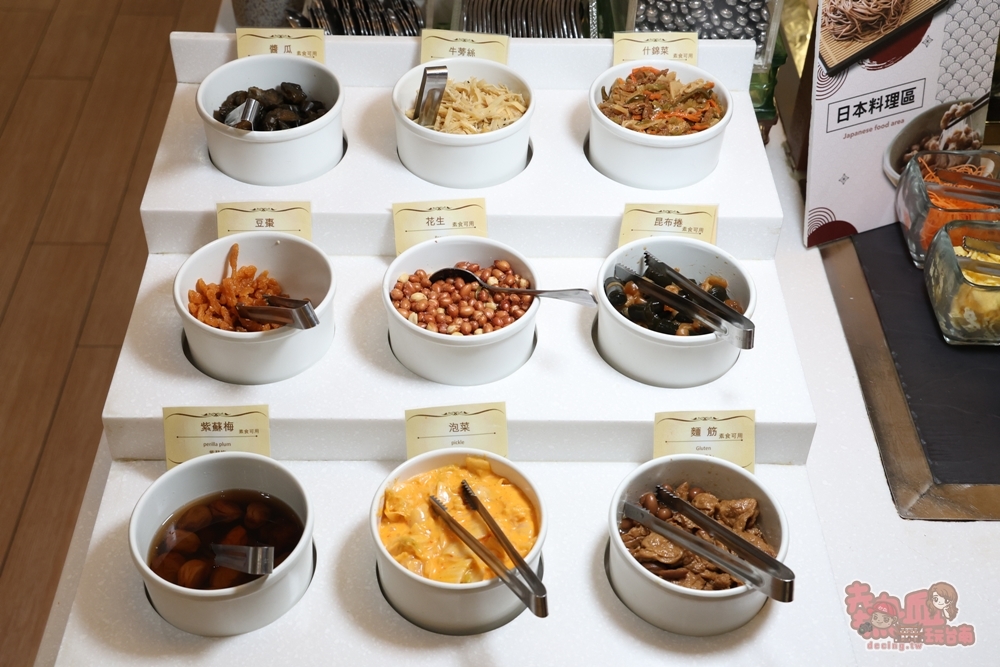 【台南吃到飽】富信大飯店:500元有找,CP值最高早午餐吃到飽,現沖牛肉湯,牛排任你吃,一周只有營業假日兩天~ 【台南吃到飽】富信大飯店:500元有找,CP值最高早午餐吃到飽,現沖牛肉湯,牛排任你吃,一周只有營業假日兩天~