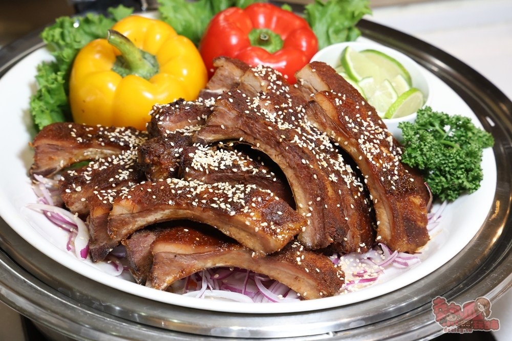 【台南吃到飽】富信大飯店:500元有找,CP值最高早午餐吃到飽,現沖牛肉湯,牛排任你吃,一周只有營業假日兩天~ 【台南吃到飽】富信大飯店:500元有找,CP值最高早午餐吃到飽,現沖牛肉湯,牛排任你吃,一周只有營業假日兩天~