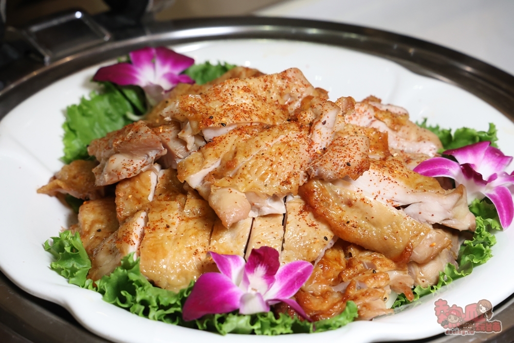 【台南吃到飽】富信大飯店:500元有找,CP值最高早午餐吃到飽,現沖牛肉湯,牛排任你吃,一周只有營業假日兩天~ 【台南吃到飽】富信大飯店:500元有找,CP值最高早午餐吃到飽,現沖牛肉湯,牛排任你吃,一周只有營業假日兩天~