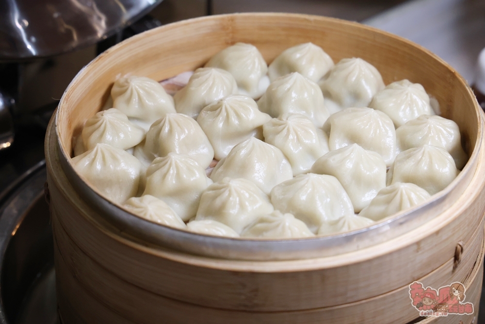 【台南吃到飽】富信大飯店:500元有找,CP值最高早午餐吃到飽,現沖牛肉湯,牛排任你吃,一周只有營業假日兩天~ 【台南吃到飽】富信大飯店:500元有找,CP值最高早午餐吃到飽,現沖牛肉湯,牛排任你吃,一周只有營業假日兩天~