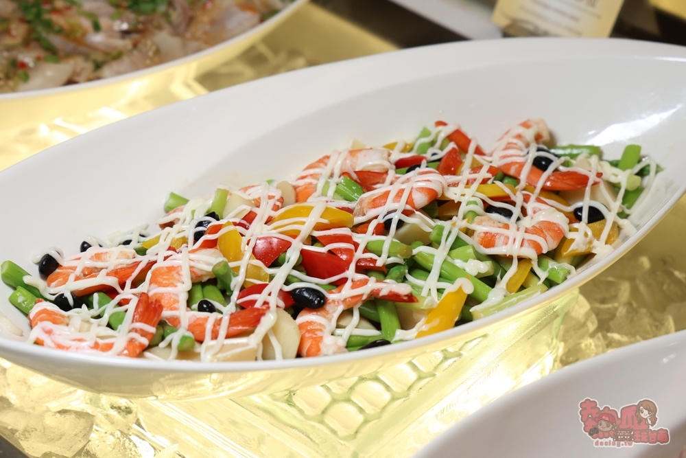 【台南吃到飽】富信大飯店:500元有找,CP值最高早午餐吃到飽,現沖牛肉湯,牛排任你吃,一周只有營業假日兩天~ 【台南吃到飽】富信大飯店:500元有找,CP值最高早午餐吃到飽,現沖牛肉湯,牛排任你吃,一周只有營業假日兩天~