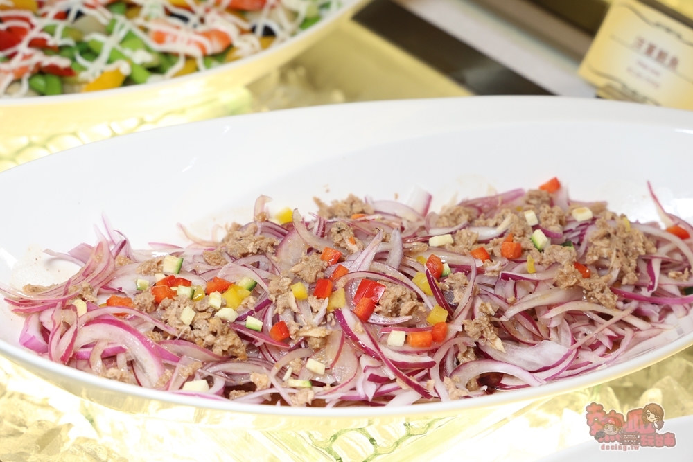 【台南吃到飽】富信大飯店:500元有找,CP值最高早午餐吃到飽,現沖牛肉湯,牛排任你吃,一周只有營業假日兩天~ 【台南吃到飽】富信大飯店:500元有找,CP值最高早午餐吃到飽,現沖牛肉湯,牛排任你吃,一周只有營業假日兩天~