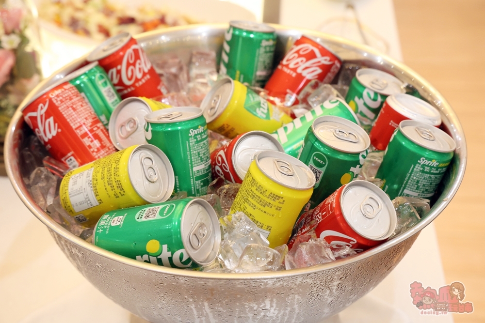 【台南吃到飽】富信大飯店:500元有找,CP值最高早午餐吃到飽,現沖牛肉湯,牛排任你吃,一周只有營業假日兩天~ 【台南吃到飽】富信大飯店:500元有找,CP值最高早午餐吃到飽,現沖牛肉湯,牛排任你吃,一周只有營業假日兩天~