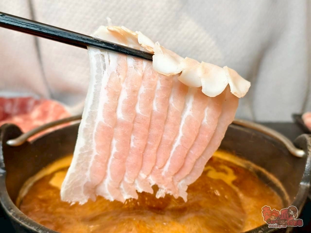 【台南美食】十色鍋物:台南東區超高CP值火鍋, 一人只要249元起,自助吧飲料甜點冰品通通吃到飽~ 【台南美食】十色鍋物:台南東區超高CP值火鍋, 一人只要249元起,自助吧飲料甜點冰品通通吃到飽~