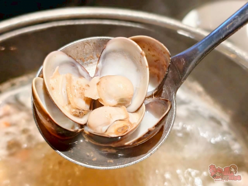 【台南美食】十色鍋物:台南東區超高CP值火鍋, 一人只要249元起,自助吧飲料甜點冰品通通吃到飽~ 【台南美食】十色鍋物:台南東區超高CP值火鍋, 一人只要249元起,自助吧飲料甜點冰品通通吃到飽~