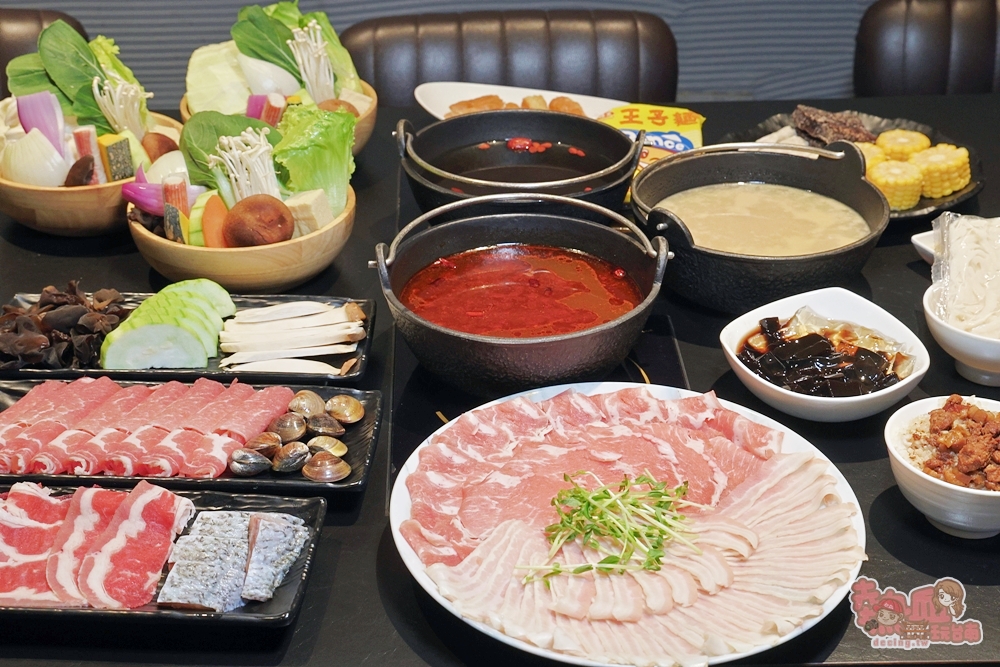 【台南美食】十色鍋物:台南東區超高CP值火鍋, 一人只要249元起,自助吧飲料甜點冰品通通吃到飽~ 【台南美食】十色鍋物:台南東區超高CP值火鍋, 一人只要249元起,自助吧飲料甜點冰品通通吃到飽~