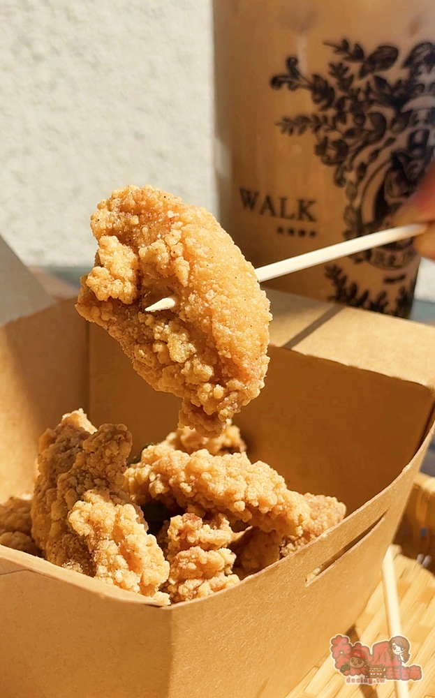 【台南飲料】沃金Tea:超狂飲料店賣起鹹酥雞,必點獨家鴨屎香檸檬茶,神複製港式極致風味~ 【台南飲料】沃金Tea:超狂飲料店賣起鹹酥雞,必點獨家鴨屎香檸檬茶,神複製港式極致風味~