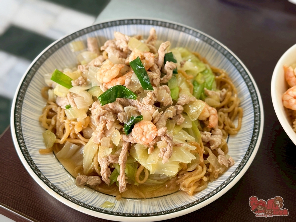 【台南美食】明卿蝦仁飯回歸!在地人狂推的蝦仁飯,炒烏龍麵和意麵都超好吃~ 【台南美食】明卿蝦仁飯回歸!在地人狂推的蝦仁飯,炒烏龍麵和意麵都超好吃~
