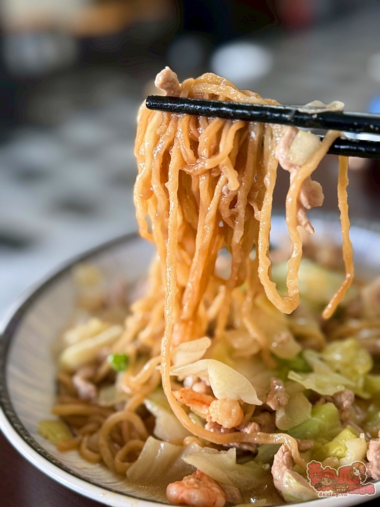 【台南美食】明卿蝦仁飯回歸!在地人狂推的蝦仁飯,炒烏龍麵和意麵都超好吃~ 【台南美食】明卿蝦仁飯回歸!在地人狂推的蝦仁飯,炒烏龍麵和意麵都超好吃~