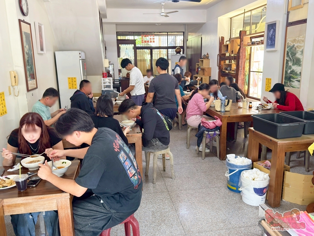 【台南美食】忠味麵館:藏在東區虎尾寮超人氣榨菜肉絲麵,微辣的湯頭好開胃~ 【台南美食】忠味麵館:藏在東區虎尾寮超人氣榨菜肉絲麵,微辣的湯頭好開胃~