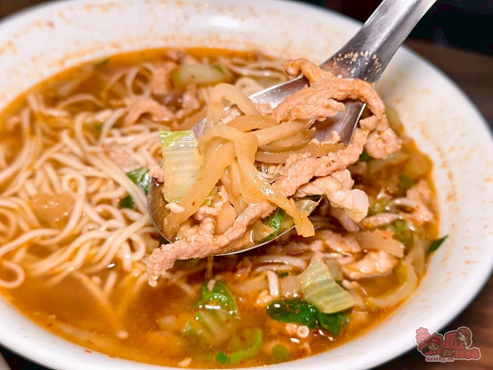 【台南美食】忠味麵館:藏在東區虎尾寮超人氣榨菜肉絲麵,微辣的湯頭好開胃~ 【台南美食】忠味麵館:藏在東區虎尾寮超人氣榨菜肉絲麵,微辣的湯頭好開胃~