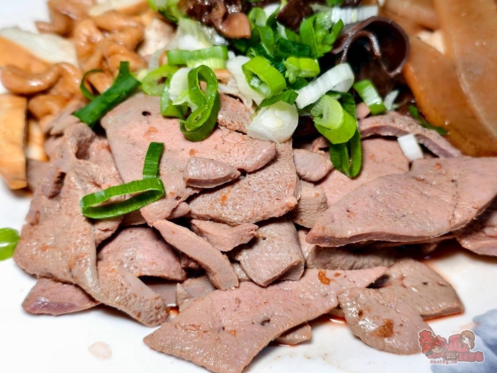 【台南美食】忠味麵館:藏在東區虎尾寮超人氣榨菜肉絲麵,微辣的湯頭好開胃~ 【台南美食】忠味麵館:藏在東區虎尾寮超人氣榨菜肉絲麵,微辣的湯頭好開胃~