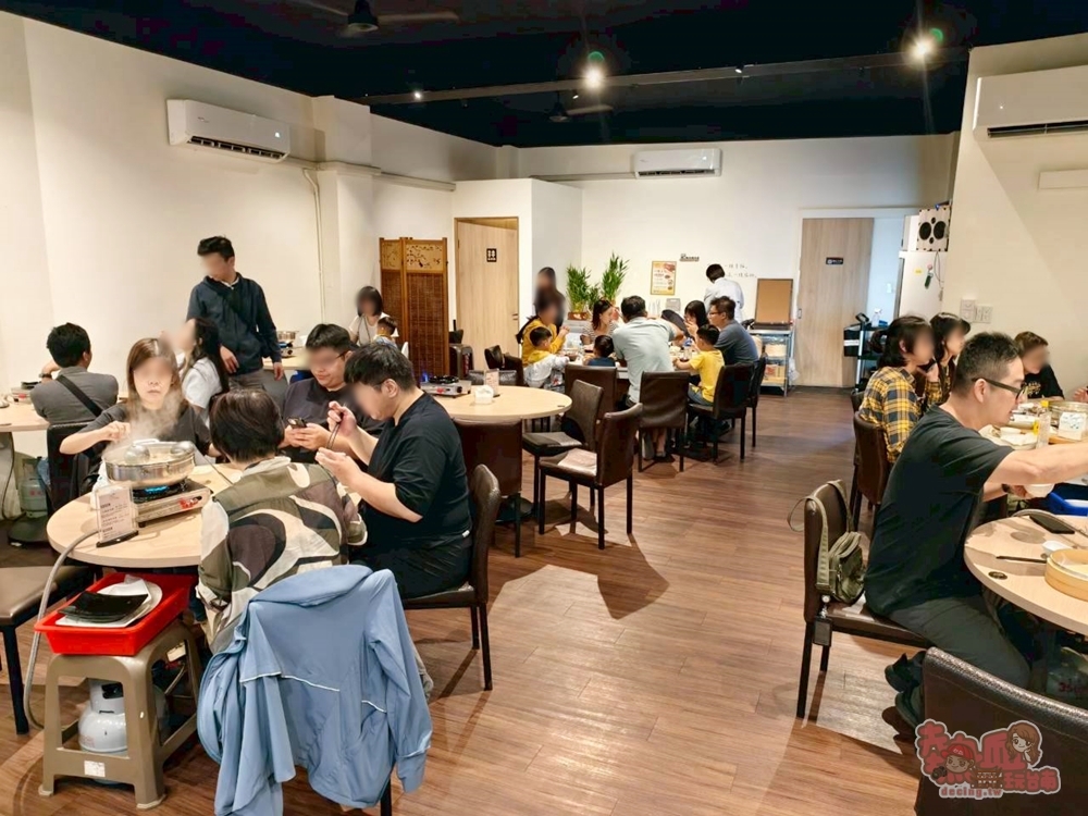 【台南美食】福來小棧沙茶爐:獨創一鴨三吃尬沙茶爐,少見以古早味西瓜綿入味鴨肉鍋,梅汁香酥鴨更是我的愛~ 【台南美食】福來小棧沙茶爐:獨創一鴨三吃尬沙茶爐,少見以古早味西瓜綿入味鴨肉鍋,梅汁香酥鴨更是我的愛~