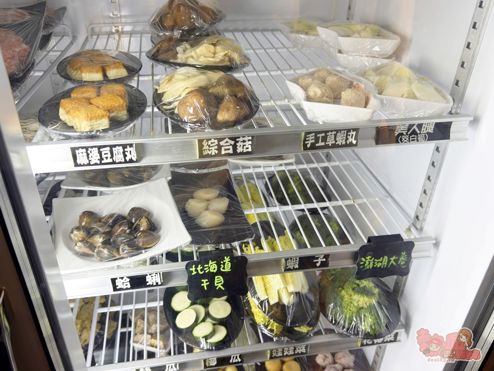 【台南美食】福來小棧沙茶爐:獨創一鴨三吃尬沙茶爐,少見以古早味西瓜綿入味鴨肉鍋,梅汁香酥鴨更是我的愛~ 【台南美食】福來小棧沙茶爐:獨創一鴨三吃尬沙茶爐,少見以古早味西瓜綿入味鴨肉鍋,梅汁香酥鴨更是我的愛~